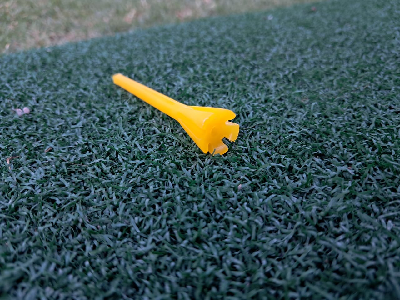 Premium Plastic Golf Tees(70mm) Pack of 24 - City Golf