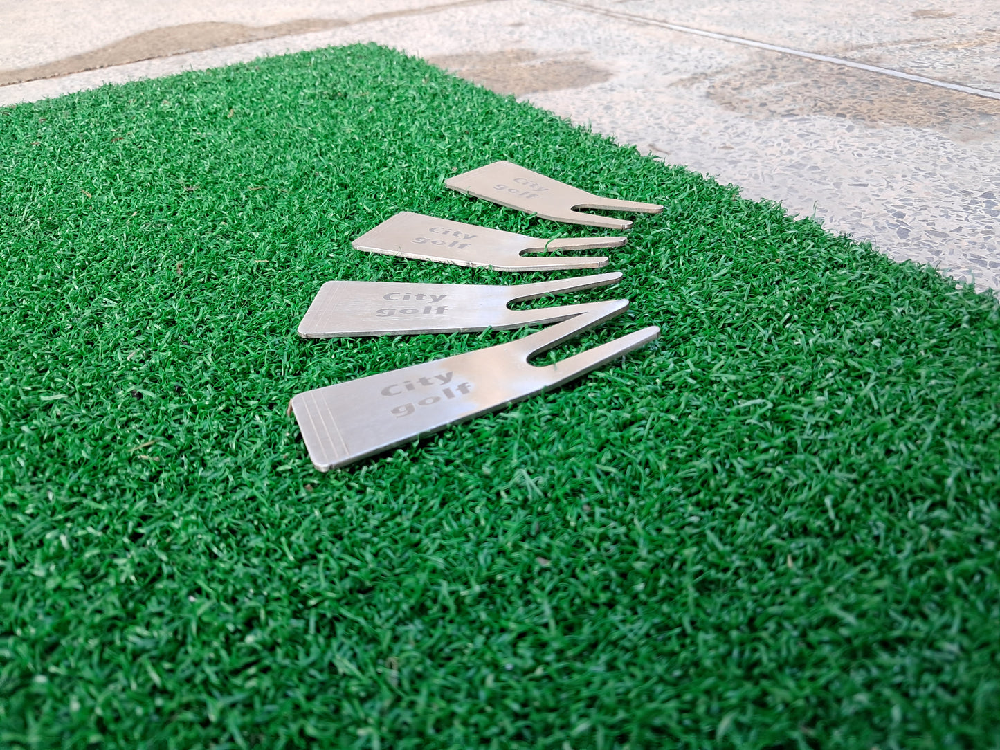 Divot Tool - City Golf
