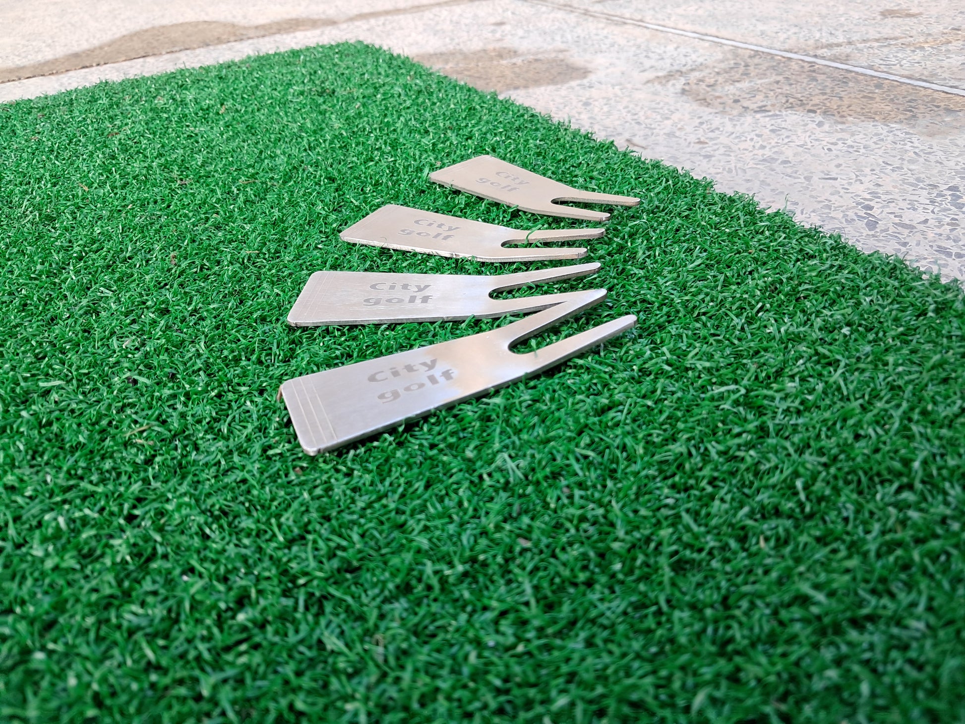 Divot Tool - City Golf